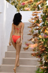 anja x baba haut bikini triangle le pétillant rouge shooting photo