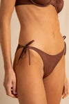 anja bikini bottom bikini Tie side bikini bottom l'idyllique  marron glacé close up