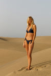 anja x bompard Scarf bikini top  le flatteur  navy photo shooting
